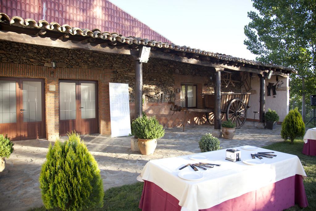 Complejo Rural El Prado Hotel Logrosan ภายนอก รูปภาพ