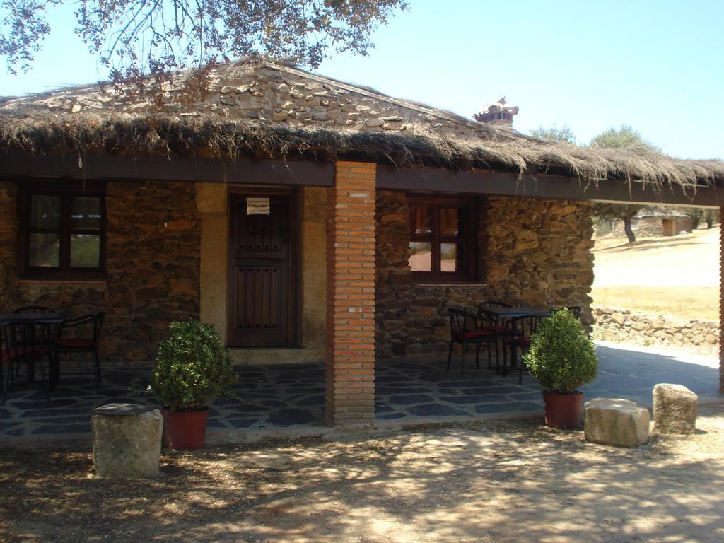 Complejo Rural El Prado Hotel Logrosan ภายนอก รูปภาพ